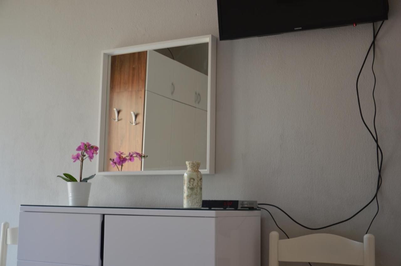 Daisy Apartment Asprovalta Exterior photo